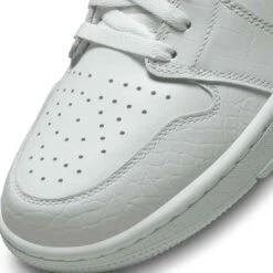 Nike Air Jordan 1 Low G Golf Shoes White/White/Pure Platinum -Golf Equipment Shop nike air jordan 1 low g golf shoes white pure platinum dd9315 110 detail2 itempicture